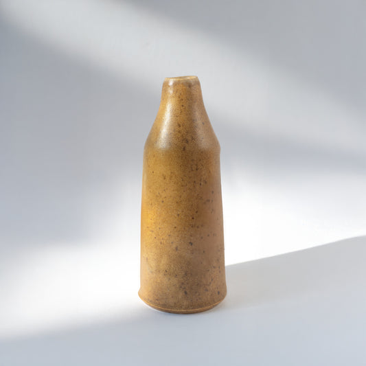 Tillverkarens alsterbild med BOTZ 9341. Bränd vid 1050 °C enligt BOTZ:s bildunderlag.