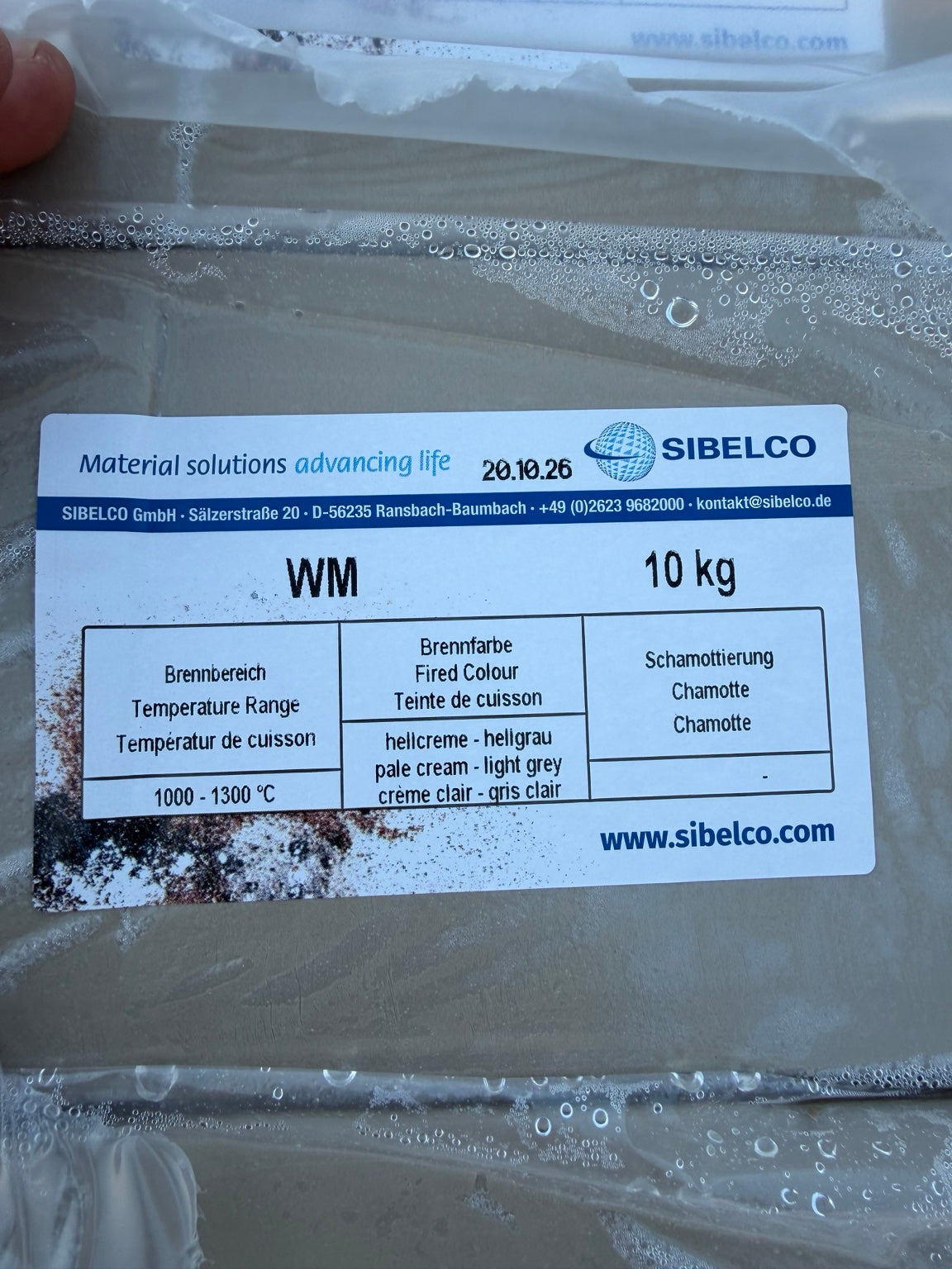 Sibelco WM i originalförpackning, 10 kg. Etiketten anger 1000–1300 °C och ingen chamotte.