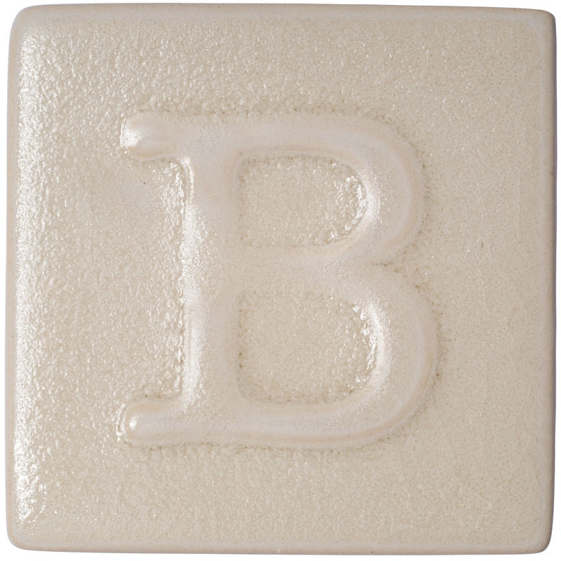 BOTZ:s provplatta med 9346 Antique white.