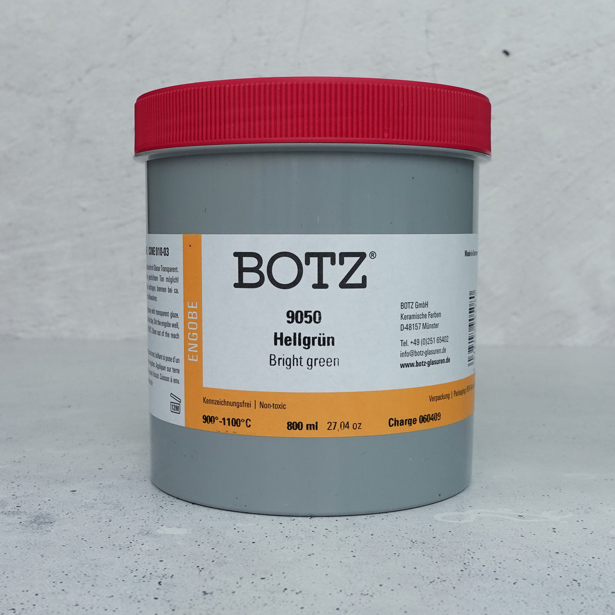 BOTZ engober. BOTZ 9050 Bright Green i 800 ml-burk.