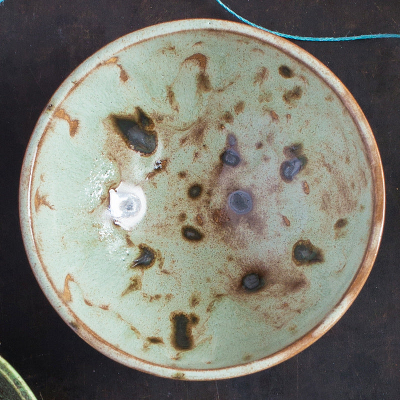 Tillverkarens alsterbild med BOTZ 9571. Bränd vid 1100 °C enligt BOTZ:s bildunderlag.